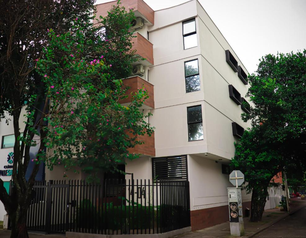 Hotel 14-04