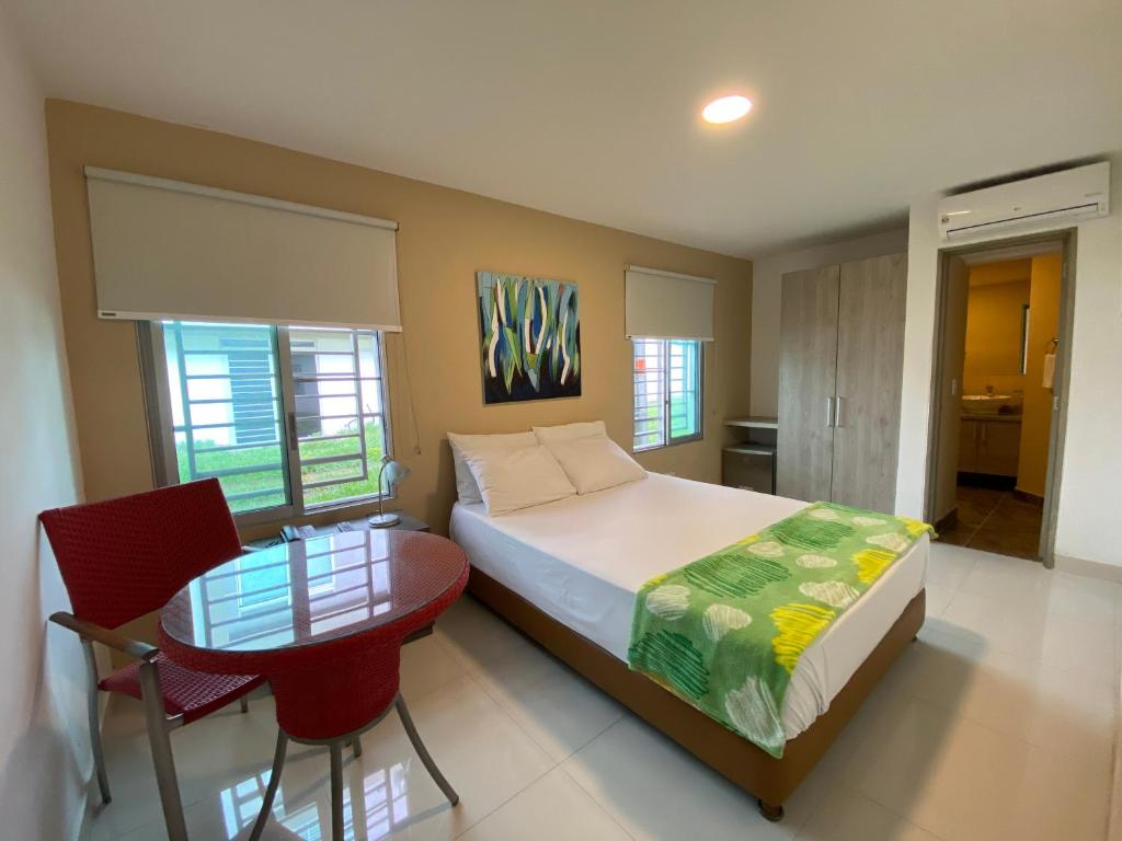 Hotel La Esperanza Ciudad Jardín