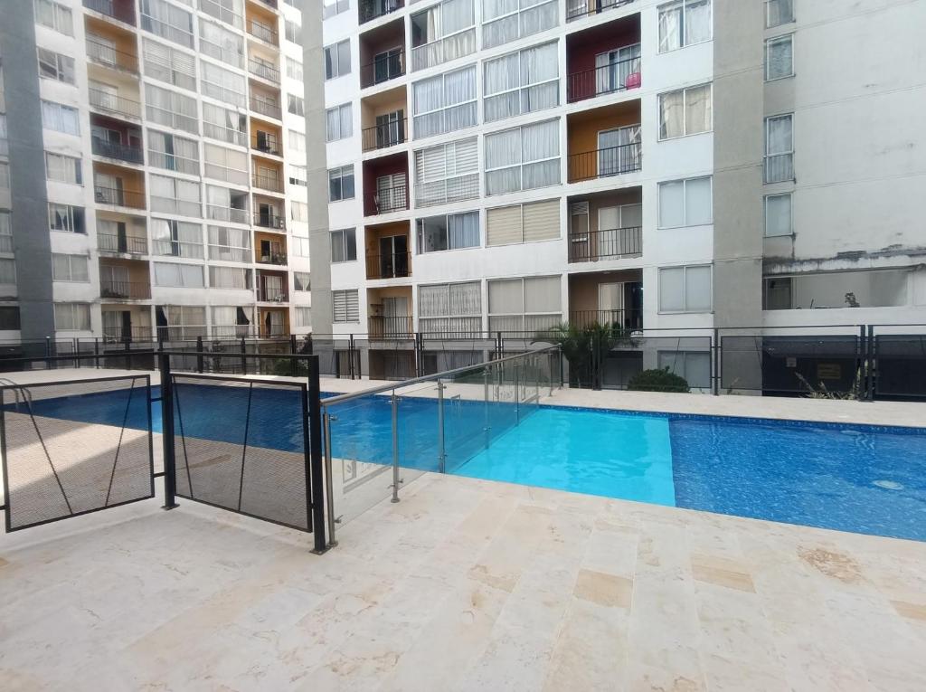 Apartamento Amoblado con Excelente Ubicación