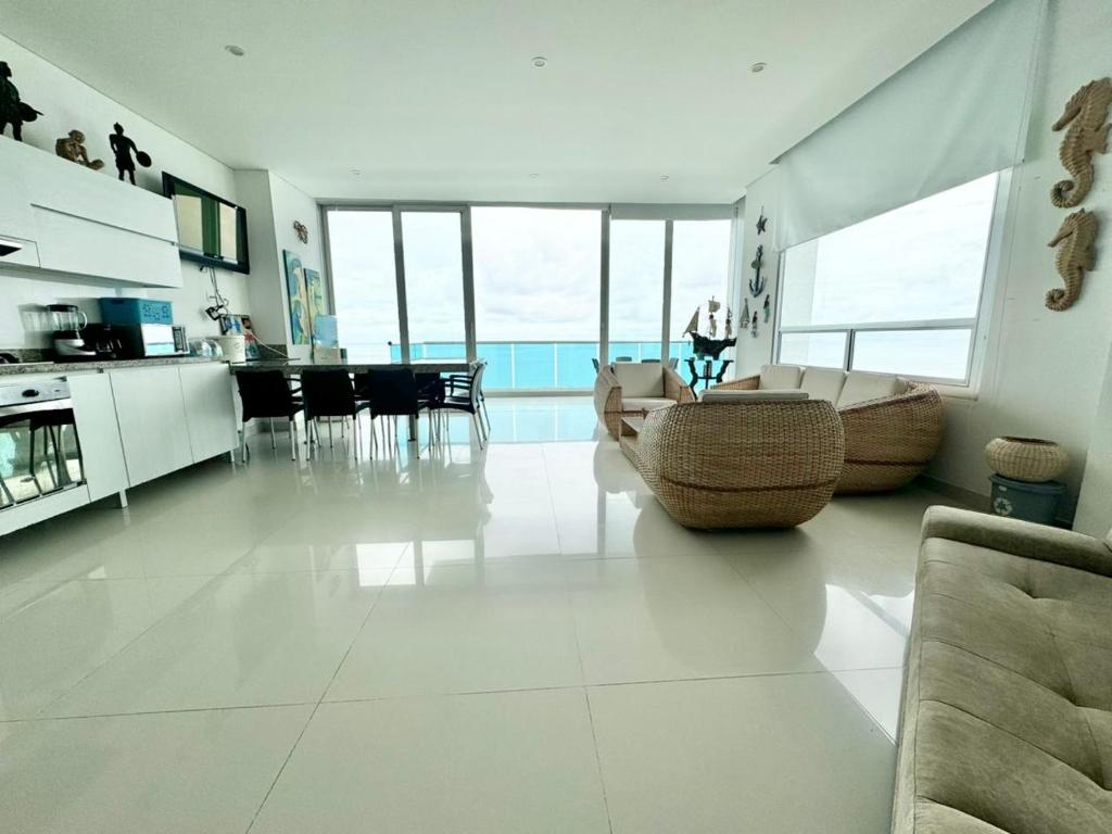 Apartamento de lujo frente al mar