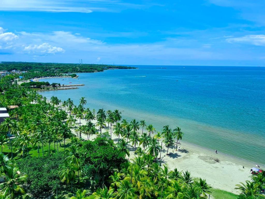 Apto espectacular frente al mar