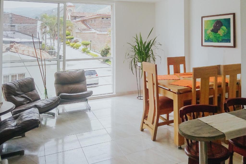 Bello Apartamento 2 alcobas y Parqueadero
