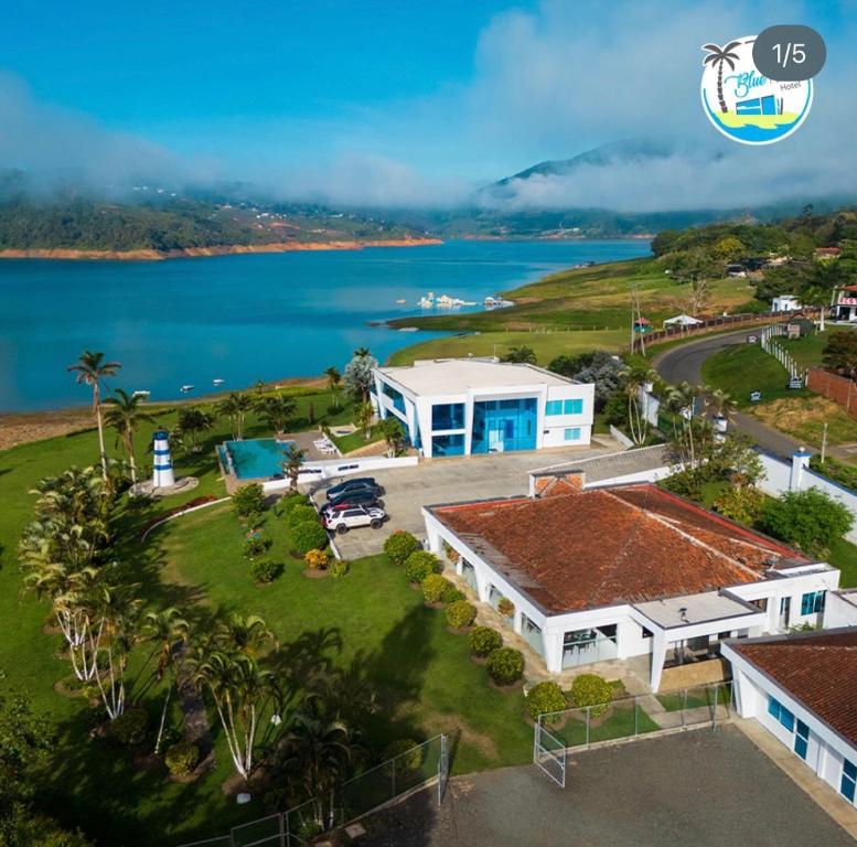 Hotel Blue Palace