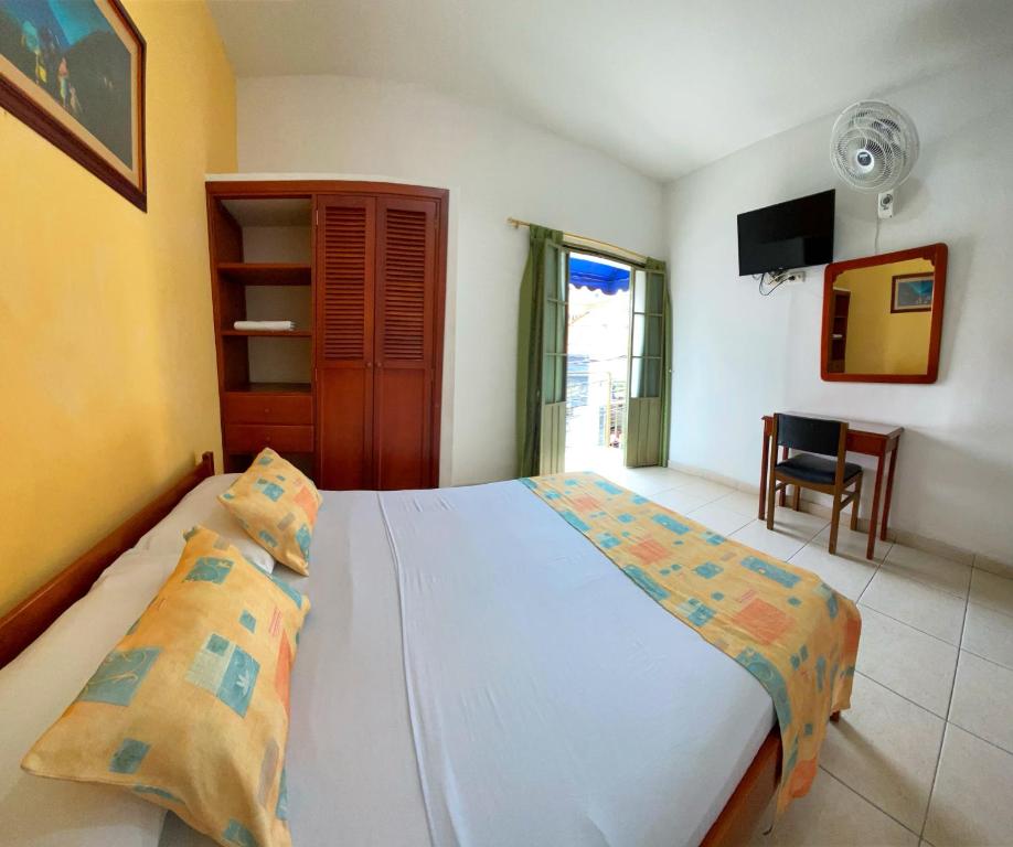 Hotel C Villa Plaza San Gil