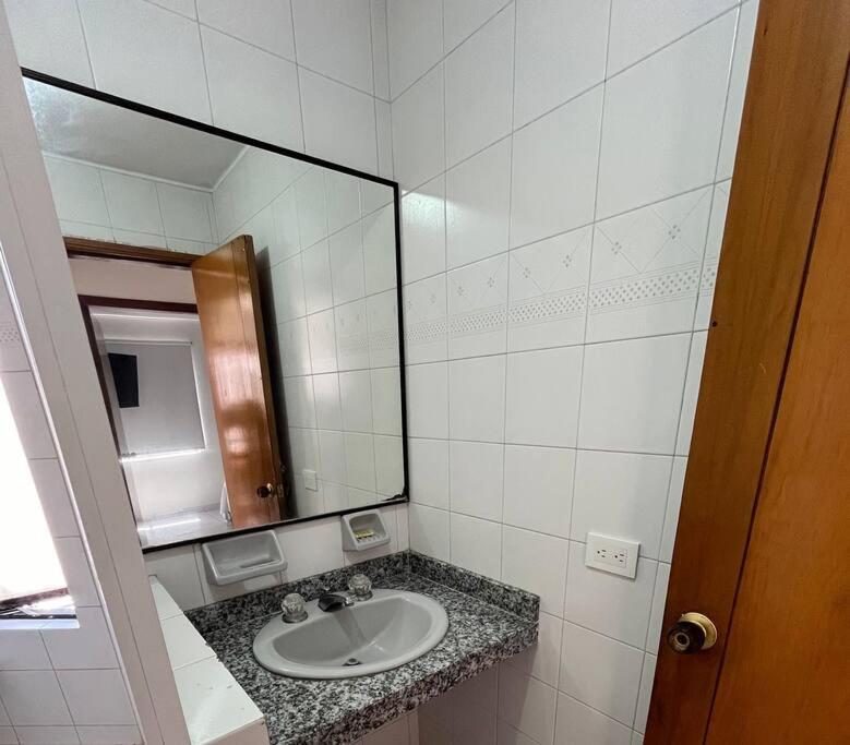 2 Bedroom 1 Bathroom Cabecera with Doorman
