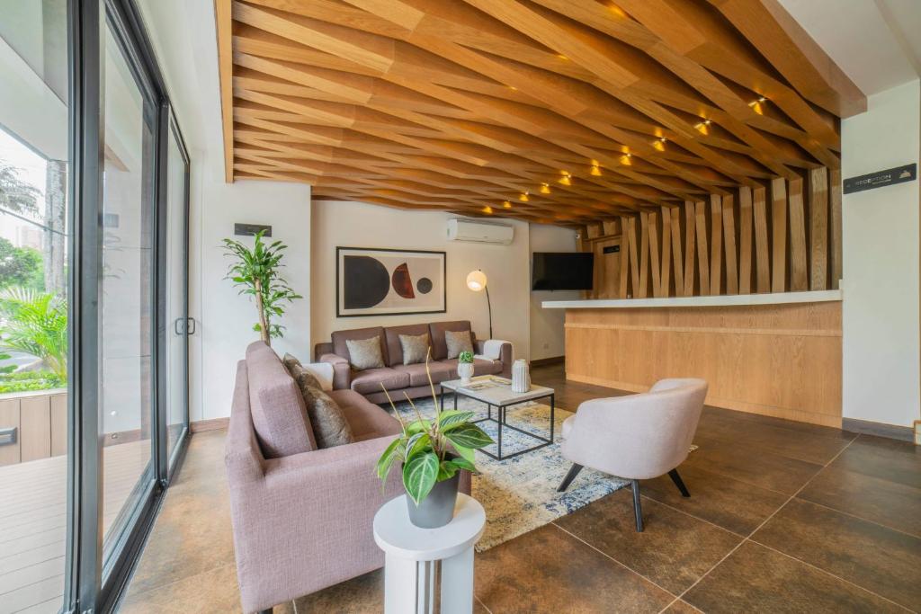 Cali River Suites by Yellowkey Capital