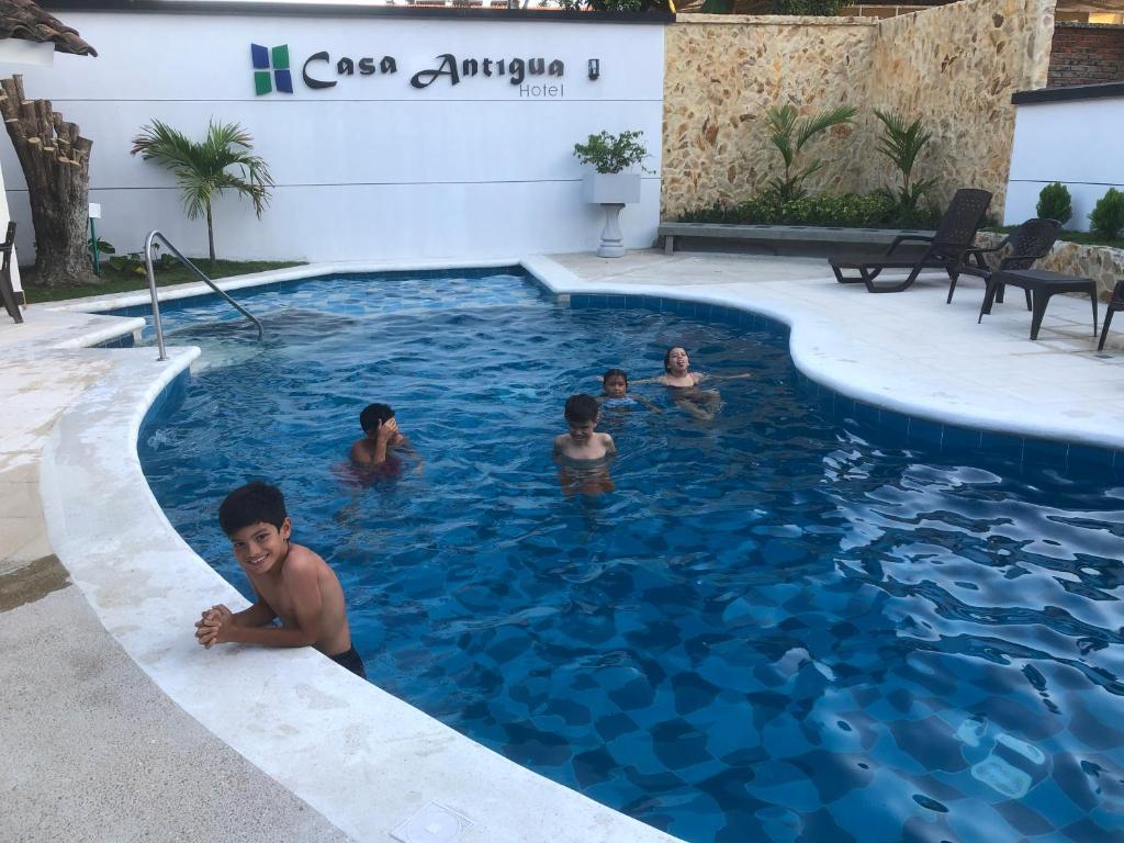 Hotel Casa Antigua Buga