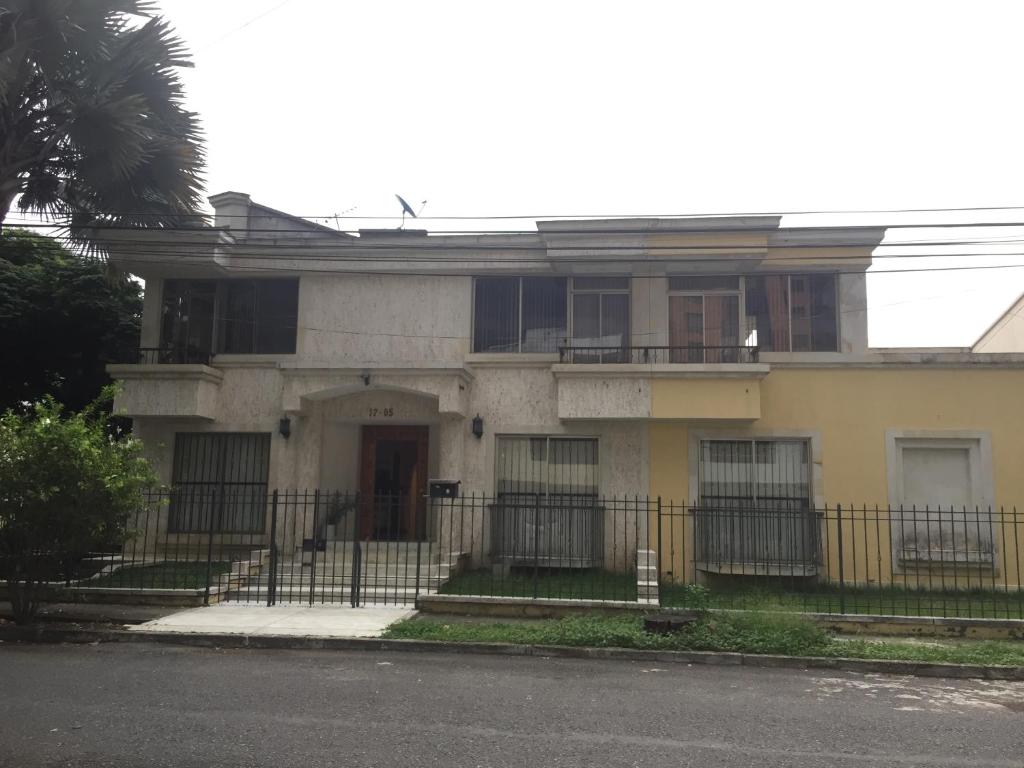 Casa Castillo Cali