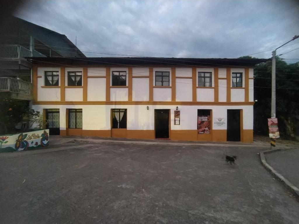 Casa Reina
