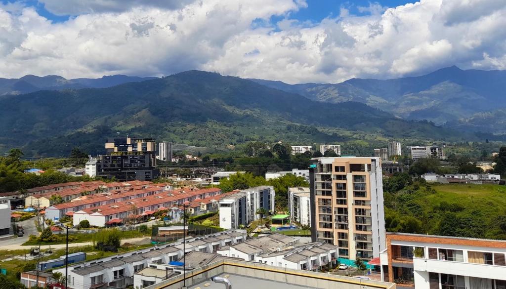 Aparta Estudios zona 10