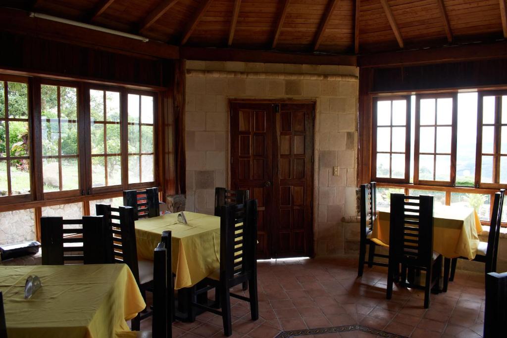 Eco Lodge Los de Arriba en Lago Calima para dos personas