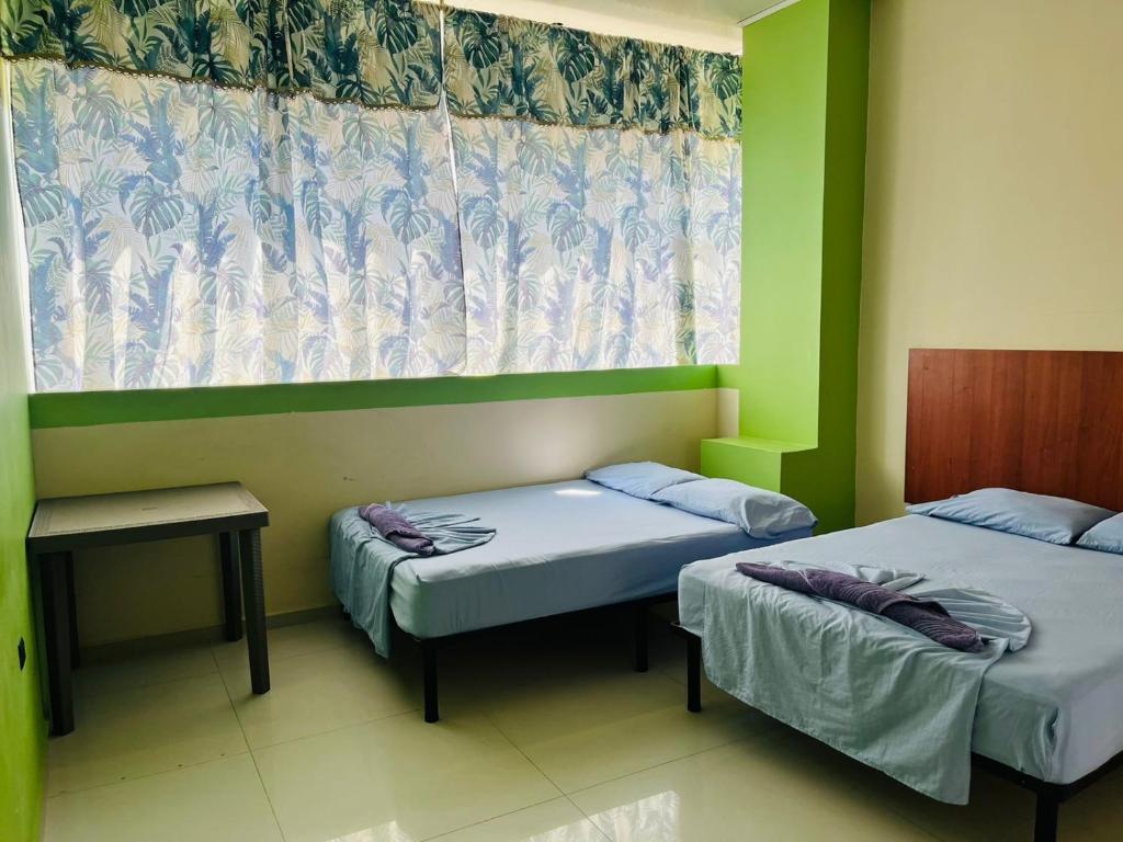 HOTEL EMPERADOR PREMIUM