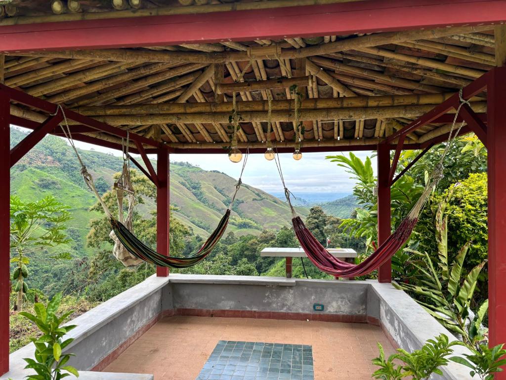 Finca La Macarena by Welttisch