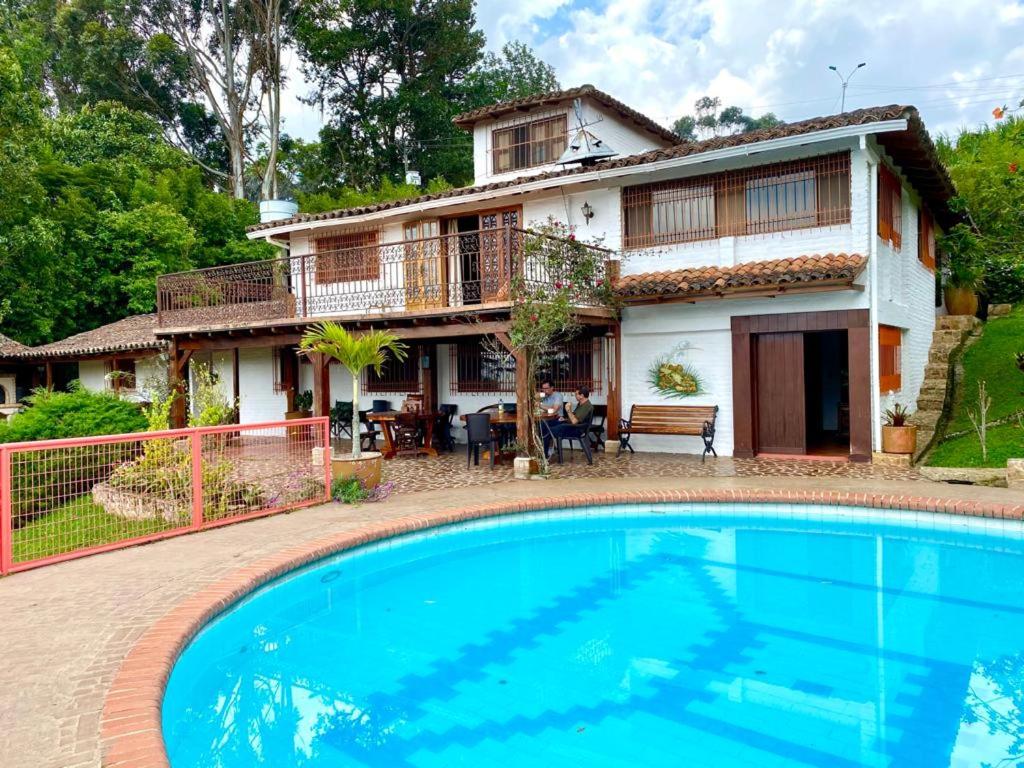 Increíble finca en felidia