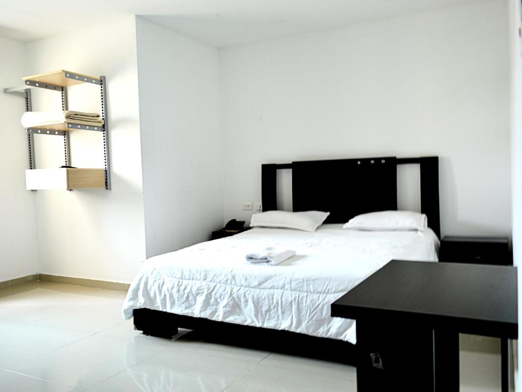 Hotel Intersuites