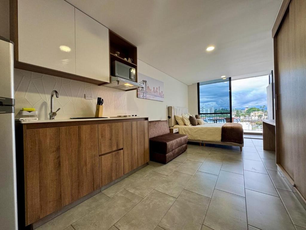 Apartaestudio con balcón en zona top