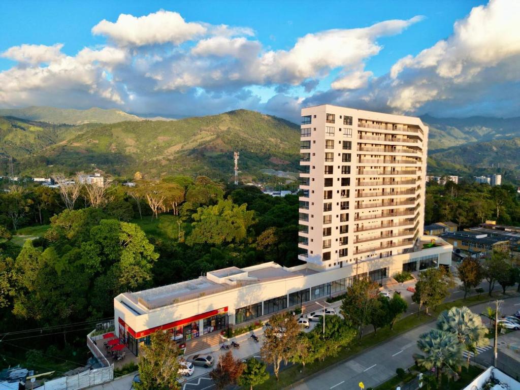 Refugio de lujo con vista a la cordillera central