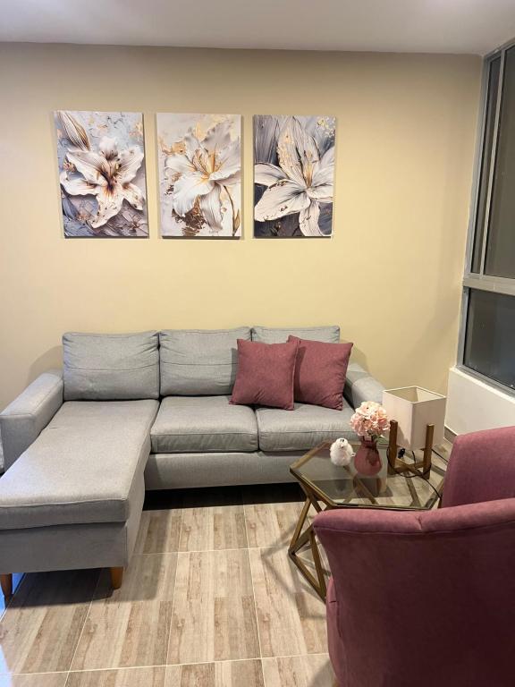 Margarita's apt