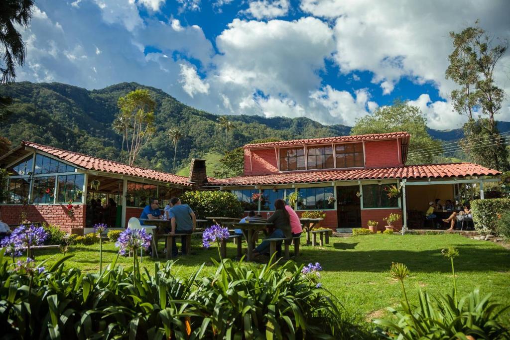 Refugio Nidos del Condor Cocora