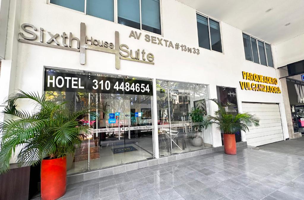 Sixth House Suite