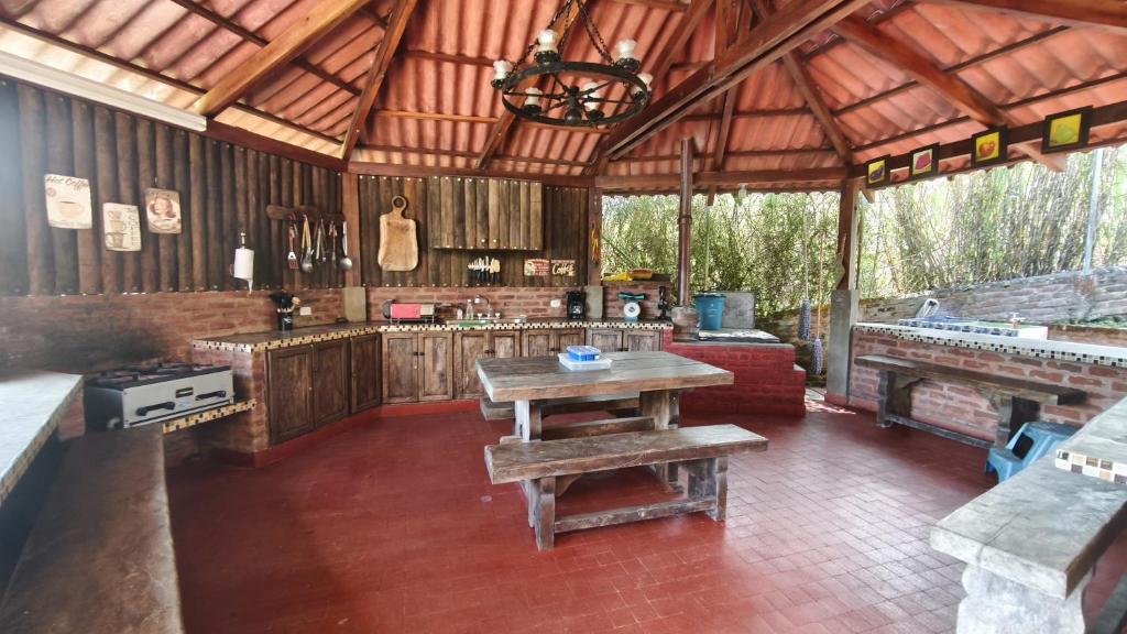 Amplio Chalet en el Lago Calima