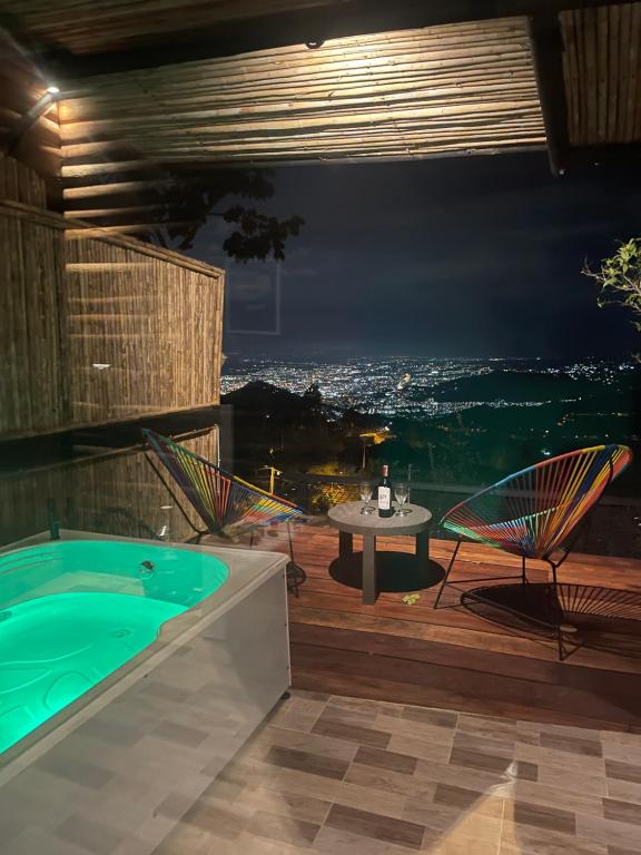Romero Glamping y Cabañas